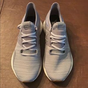 New Balance Fresh Foam Roav